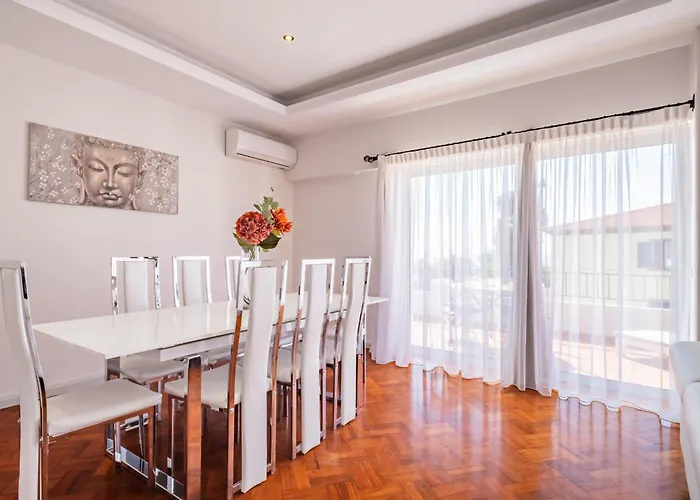 Apartamento Jasmineiro - By Wehost
